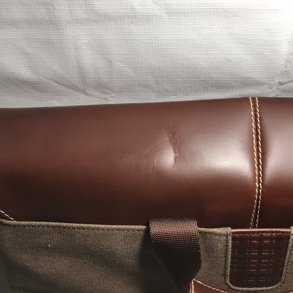 BOCONI NASHVILLE BRYANT LTE SLIM DOUBLE BUCKLE CANVAS & LEATHER MESSENGER - Picture 15 of 15